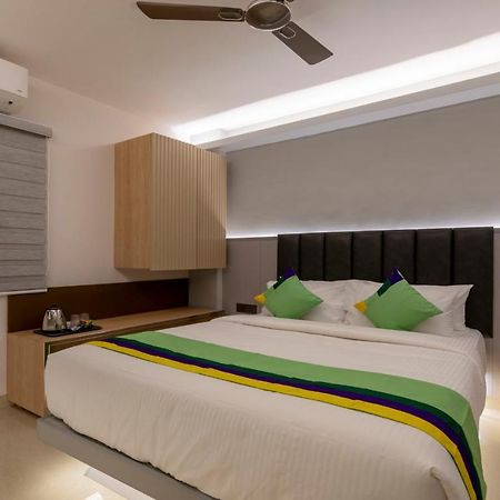 Treebo Premium D Consulate Hotel Hyderabad Exterior photo