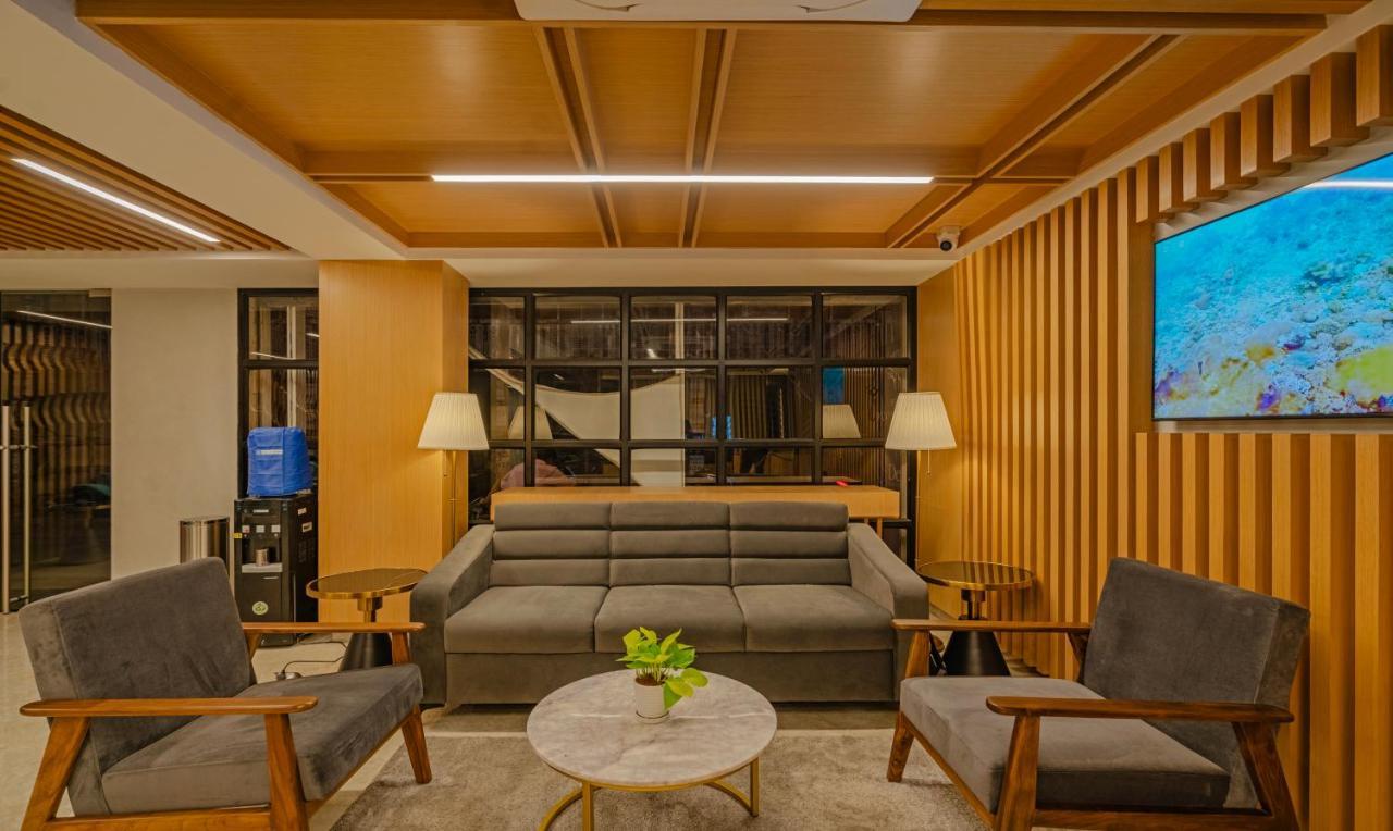 Treebo Premium D Consulate Hotel Hyderabad Exterior photo