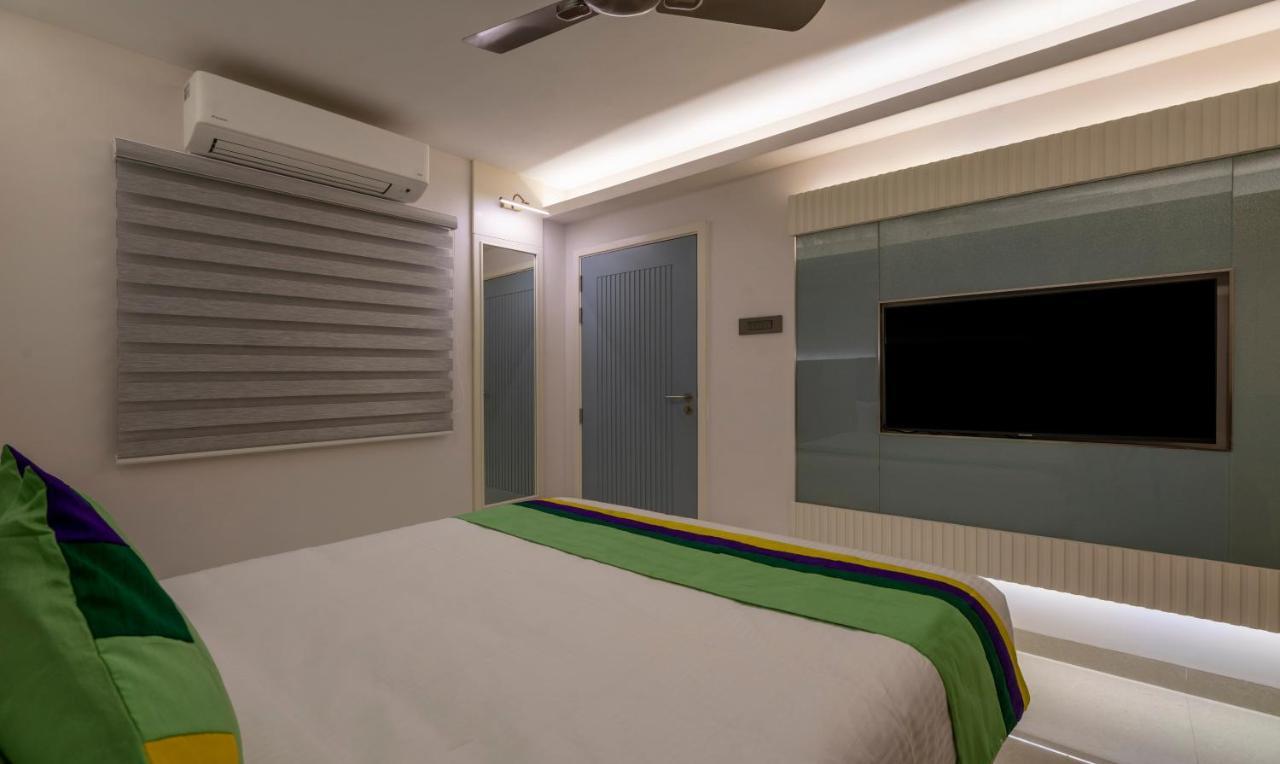 Treebo Premium D Consulate Hotel Hyderabad Exterior photo