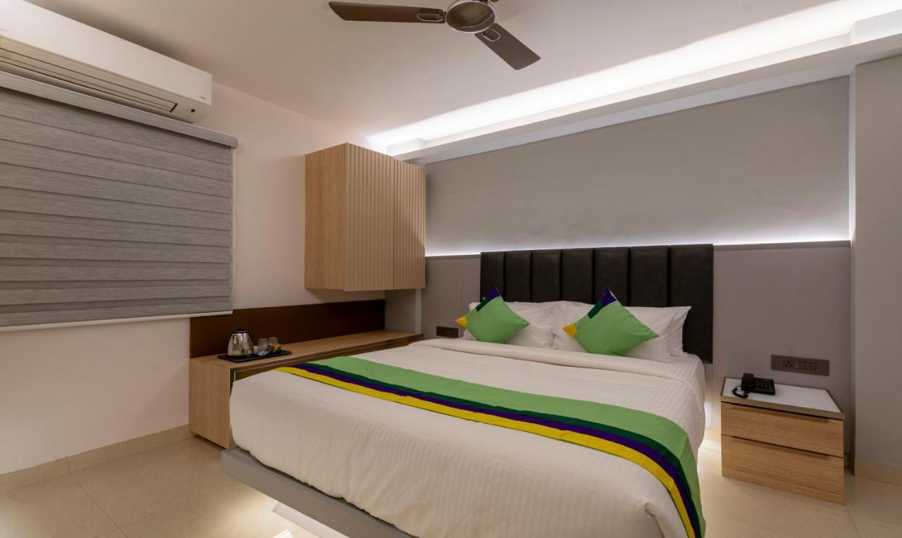 Treebo Premium D Consulate Hotel Hyderabad Exterior photo