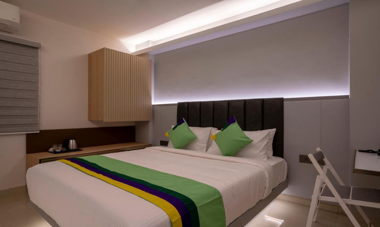 Treebo Premium D Consulate Hotel Hyderabad Exterior photo